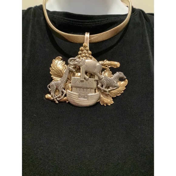 Noah’s Ark on Hermès (Mercury) Stamped Spoon Pendant - Picture 7 of 11